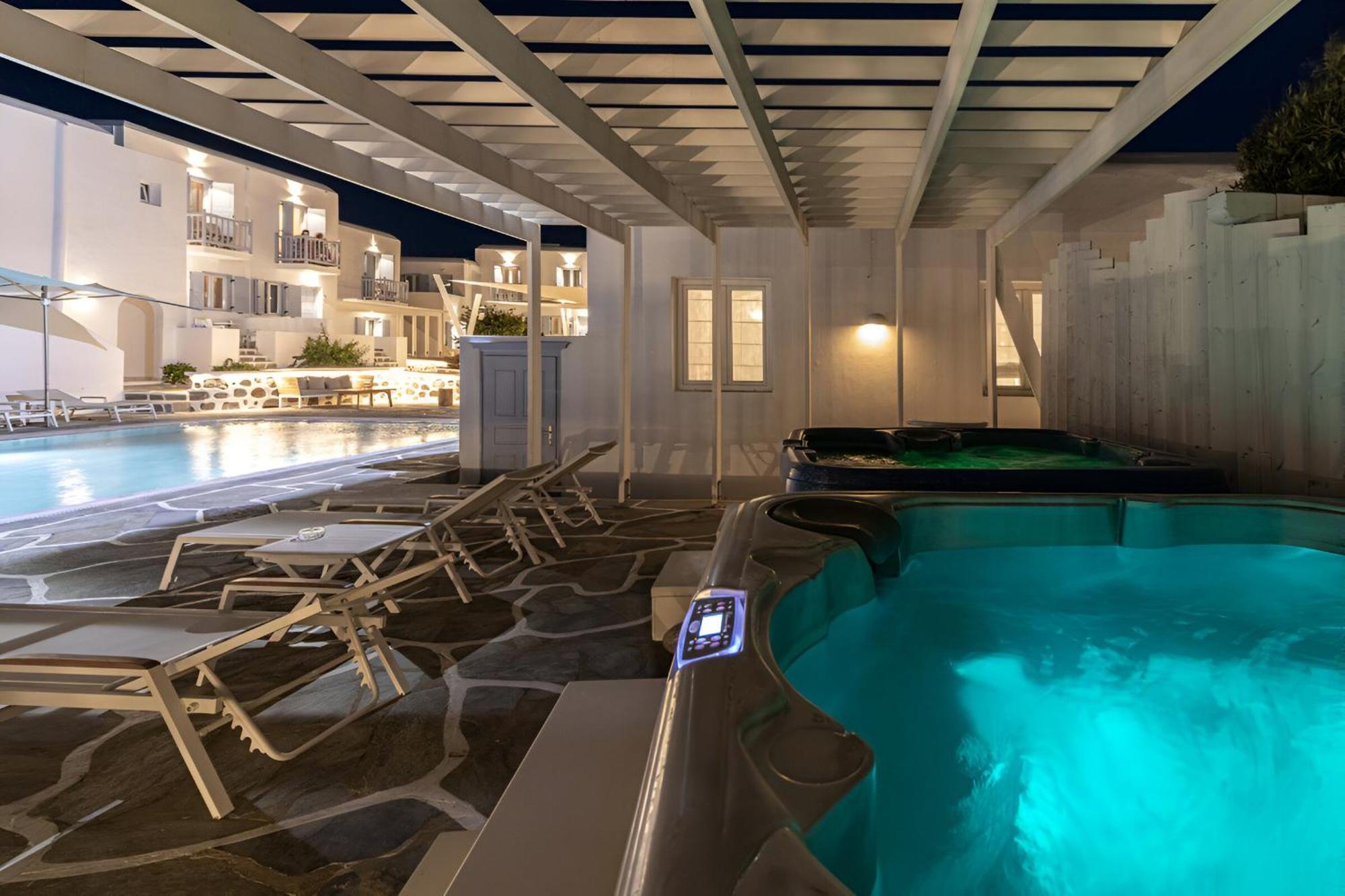 Hotiday Collection - Hotel 4*